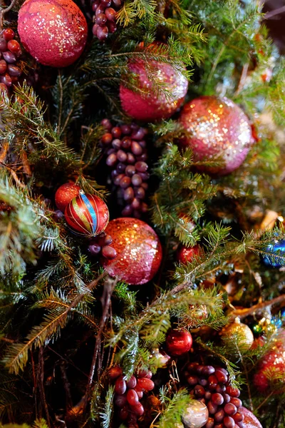 Boules Rouges Noël Sur Fond Branches Sapin Décoration Composition Pour — Photo