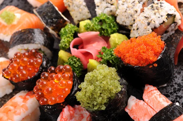Różne sushi orczykowe — Zdjęcie stockowe