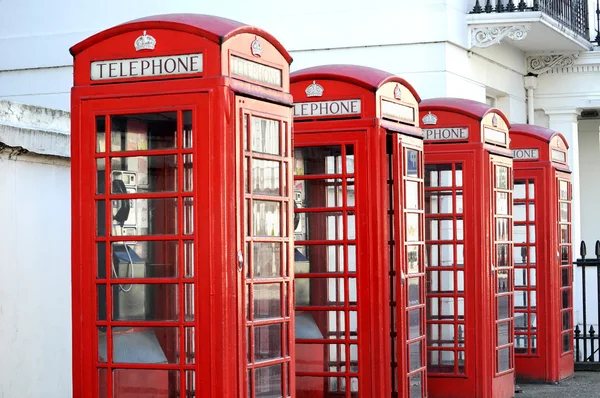 Rote Telefonzellen in London — Stockfoto