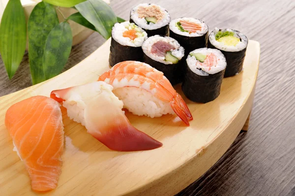 Placa de conjunto de sushi — Fotografia de Stock