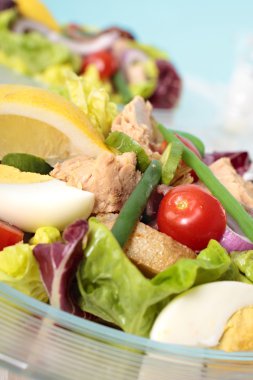 Nisuaz salatası tatlı