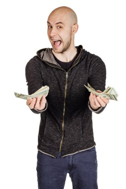 genç adam para yığını tutan 
