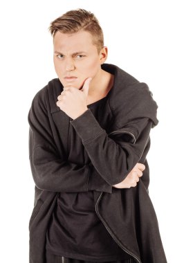 yakışıklı delikanlı 