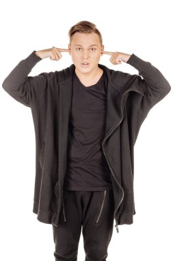 yakışıklı delikanlı 