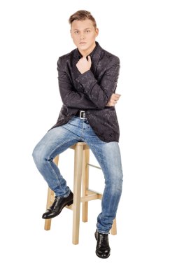 yakışıklı delikanlı