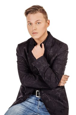 yakışıklı delikanlı