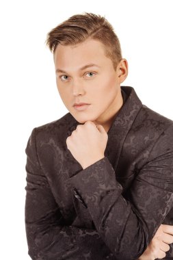 yakışıklı delikanlı