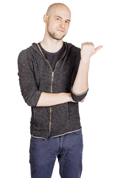 Jeune homme à capuche et jeans — Photo