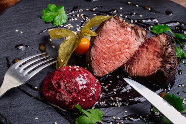 Mermer sığır gelen sulu biftek biftek 