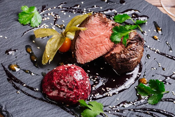 Juicy Beef rump steak from marble beef — Stock Photo, Image