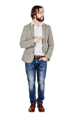 Beyaz arka plan üzerinde poz işadamı