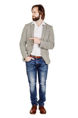 Beyaz arka plan üzerinde poz işadamı