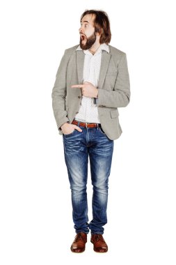 Beyaz arka plan üzerinde poz işadamı