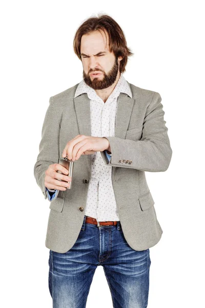 Homme tenant une fiole d'alcool — Photo