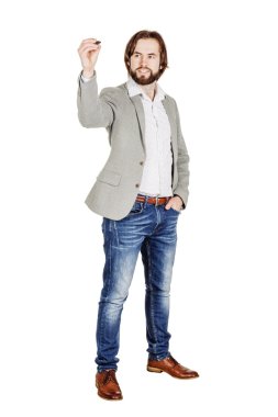 cam tahta üzerinde bir şey yazıyor adam