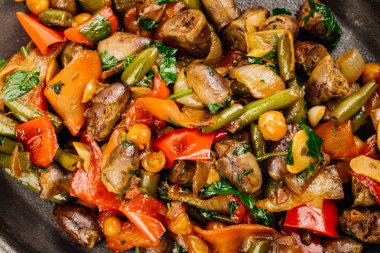 ile sebze kızarmış tavuk Kalpler