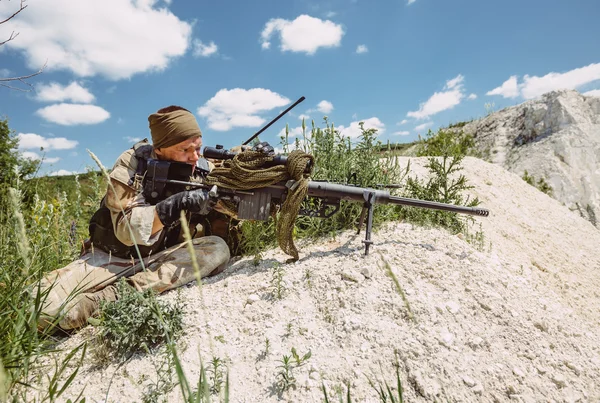 Sniper Exército Britânico Durante Operação Militar Montanha Guerra Exército Tecnologia — Fotografia de Stock