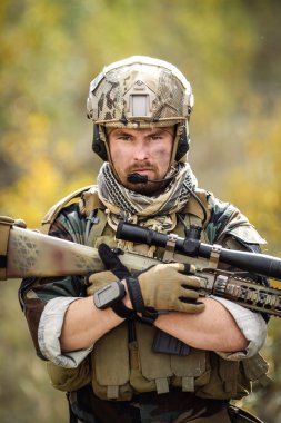 Askeri keskin nişancı