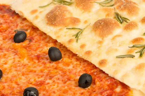 Gran imagen de deliciosa pizza — Foto de Stock