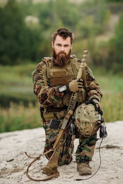 Portret Ranger sił specjalnych na polu bitwy — Zdjęcie stockowe