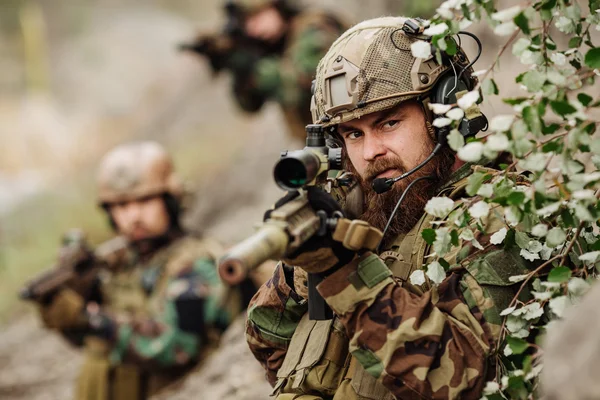 Soldados do Exército dos EUA durante a operação militar — Fotografia de Stock