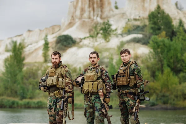 Soldados do exército canadense durante a operação militar — Fotografia de Stock