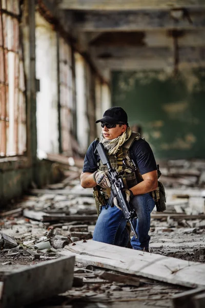 Contratante militar privado durante a operação especial — Fotografia de Stock