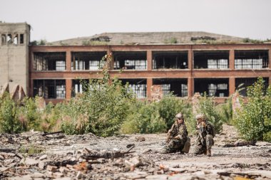Özel askeri yüklenici tahrip şehirde devriye