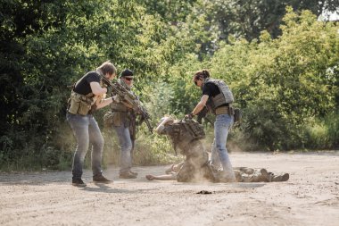 Askeri asker rehine teröristler yakalandı