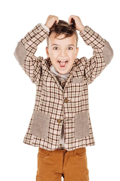 Retrato adorable joven feliz chico mirando cámara aislada en — Foto de Stock