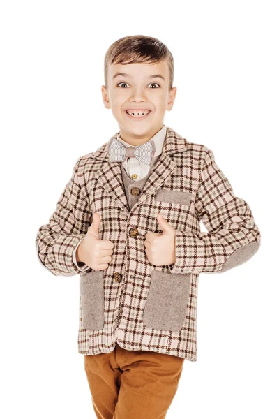 Retrato adorável jovem feliz menino olhando para câmera isolado no — Fotografia de Stock