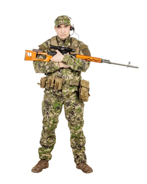 Приватний військовий підрядник зі снайперською гвинтівкою . — стокове фото