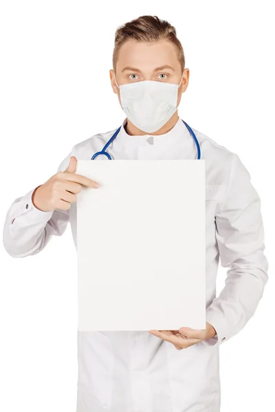 Medical doctor in white coat with stethoscope and mask holding b — Φωτογραφία Αρχείου