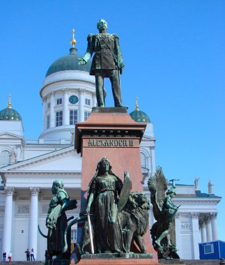 Rusça Çar Alexander II anıtı 