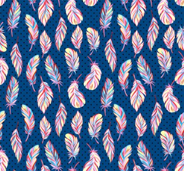 Farklı kuşların tüyleriyle desenli arka plan. Elle çizilmiş tüyleri olan kusursuz bir desen. Kumaş ve kağıt için yazdır