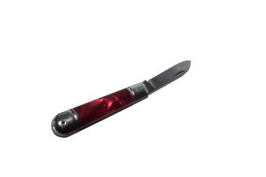 Kırmızı ve kestane rengi saplı küçük keskin metal jilet.