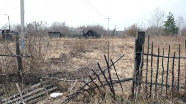 Köy ve Bir Çit Yok .