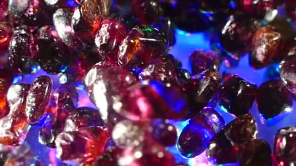 Bijoux de mode coloré filature dans un cercle — Video