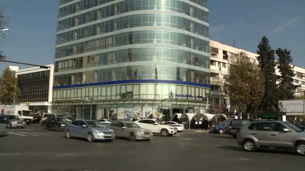 Byggnaden av ett oljebolag i Baku — Stockvideo