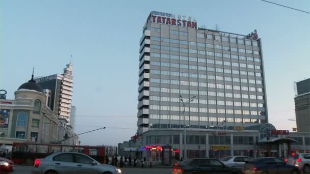 Kazan hotel in het hart van de winter 2011 — Stockvideo