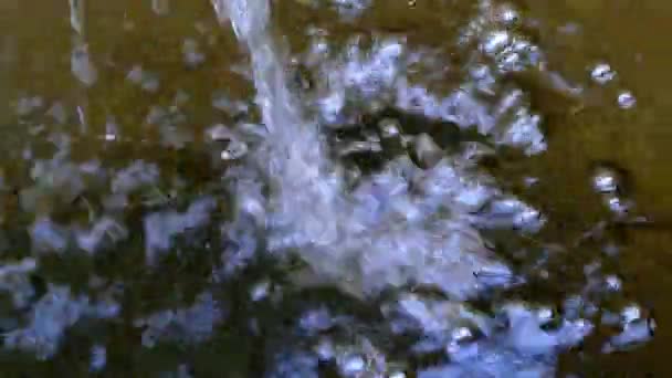 Пузыри воды — стоковое видео