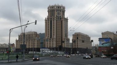 Moskova Paveletskaya üzerinde yüksek katlı binada (ofis Merkezi)