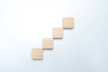 Merdivenler yukarı çıkıyor. 3d oluşturma