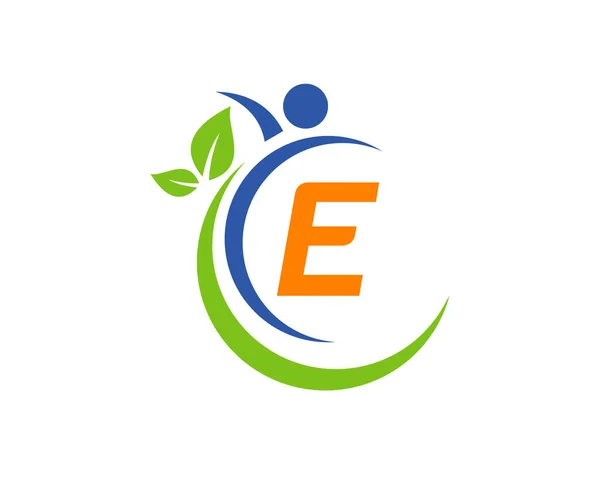 手紙Eの人間の健康のロゴ手紙Eヘルスケアのロゴテンプレート 医療ロゴテンプレート ベクターイラスト — ストックベクタ