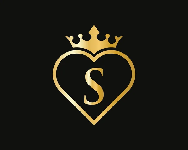 로고와 크라운 셰이프 Heart Letter Logo Design Gold Beauty Fashion — 스톡 벡터