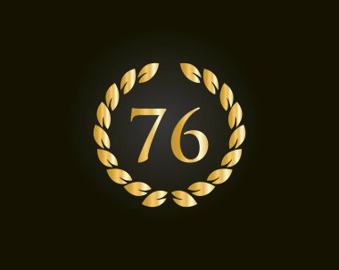76. Yıldönümü Yüzük Logosu Şablonu. Doğum günü, yıldönümü ve şirket kutlamaları için siyah arka planda izole edilmiş, altın yüzüklü 76. Yıl dönümü logosu.