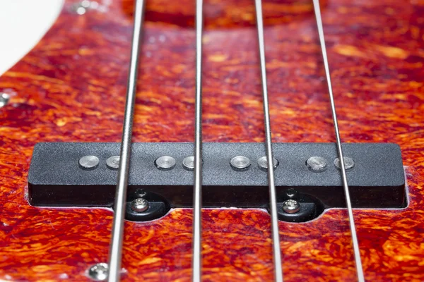 Basszusgitár hangszedő közelről — Stock Fotó