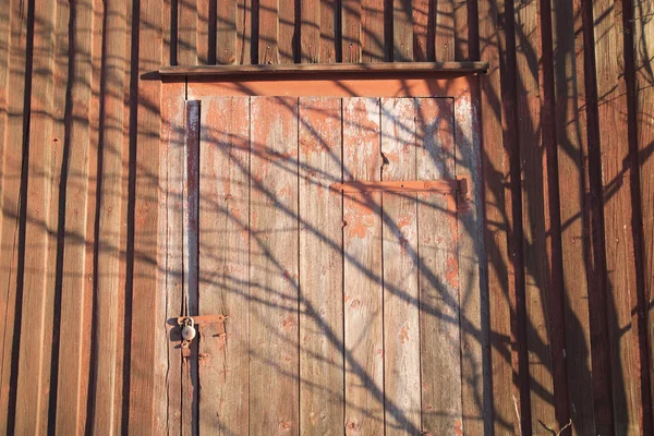 Red Door With Padlock — Stock Photo, Image