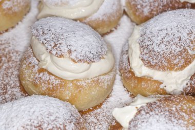 İsveç Semla 'sı (Lenten Bun) Kapat