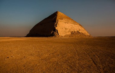 Ünlü Mısır Giza Piramitleri. Mısır 'da manzara. Çölde piramit. Afrika. Dünyanın Mucizesi